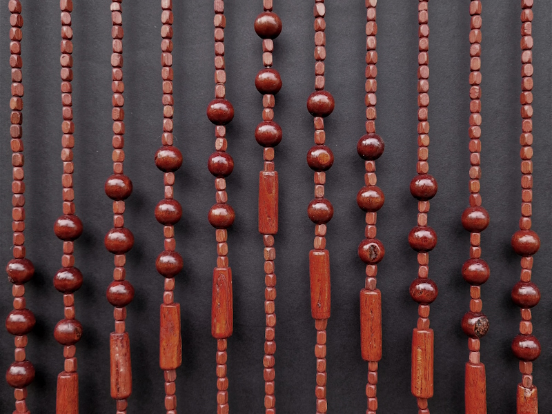 Korálkový závěs "Rustikál Hnědý". Moc krásný a stylový závěs.      Nová kolekce 2026.    Při koupi 2ks cena 499 Kč/ks